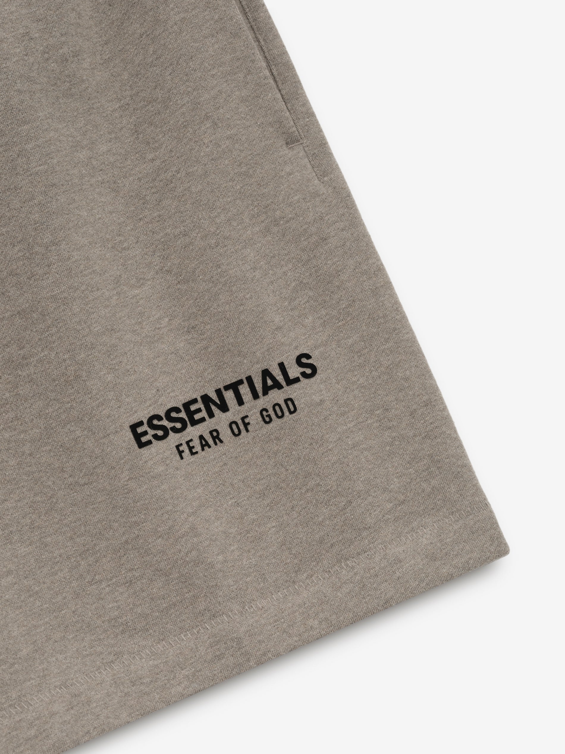 ESSENTIALS CLASSIC SWEATSHORT - Homestead Heather