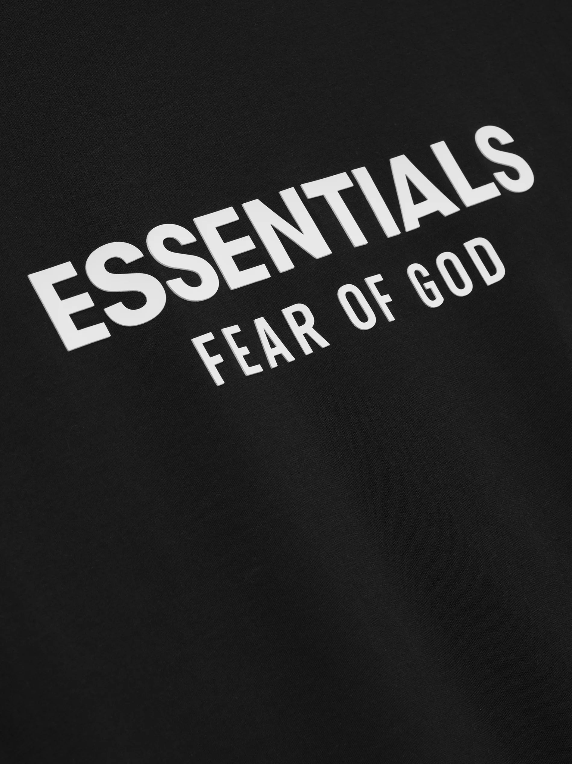 ESSENTIALS CLASSIC FIT TEE - Jet black