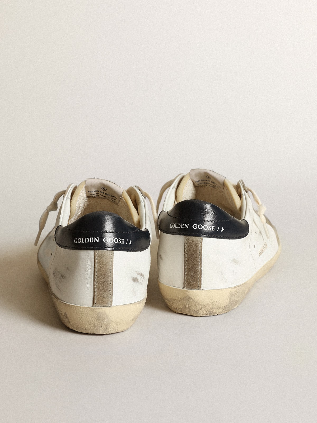 GOLDEN GOOSE SUPER STAR