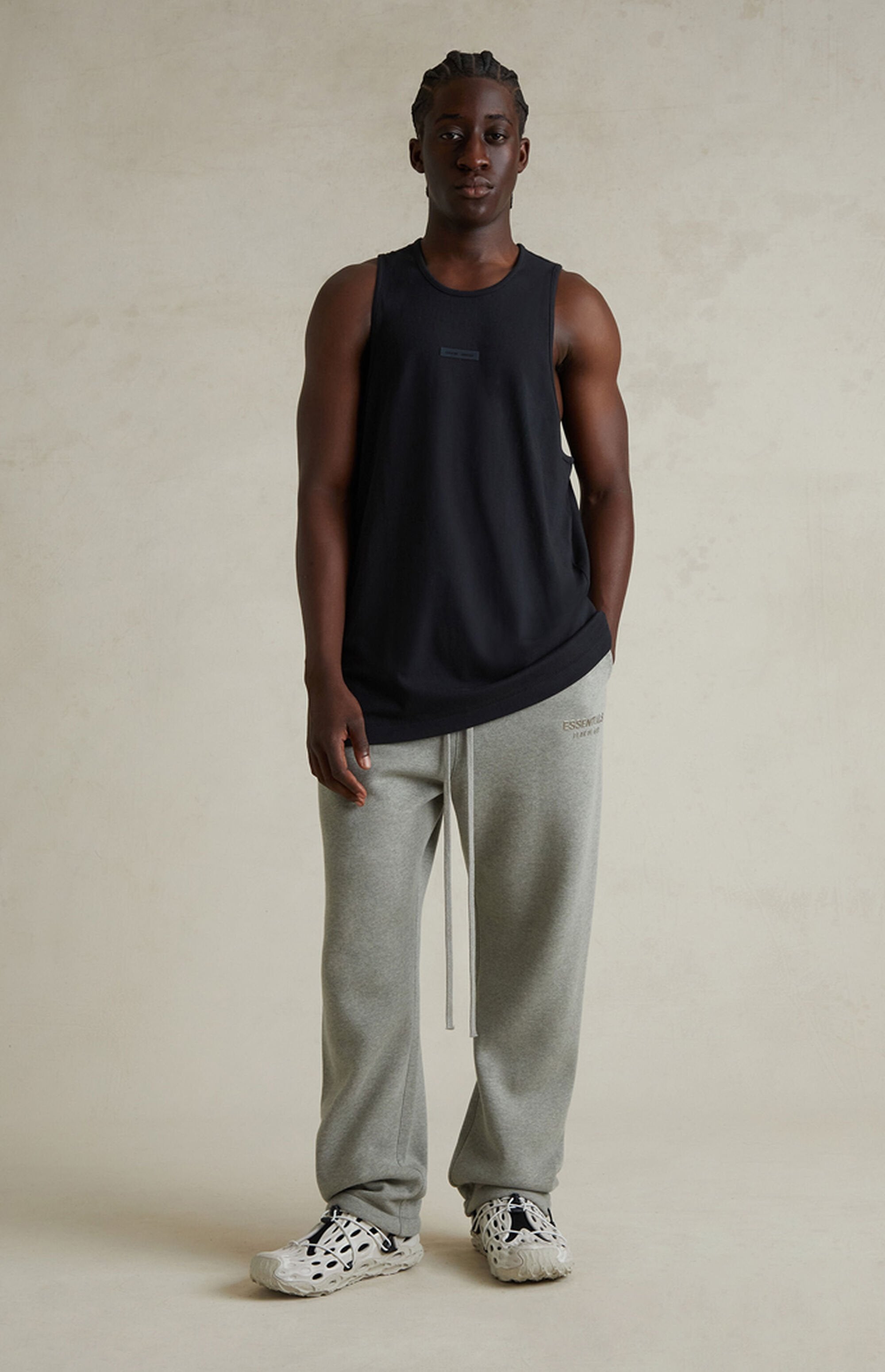 ESSENTIALS RELAXED FLEECE SWEATPANT-CONCRETE HEATHER