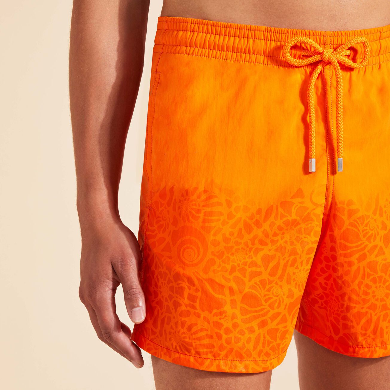 VILEBREQUIN SWIM SHORTS WATER-REACTIVE NOUMEA SEA SHELLS