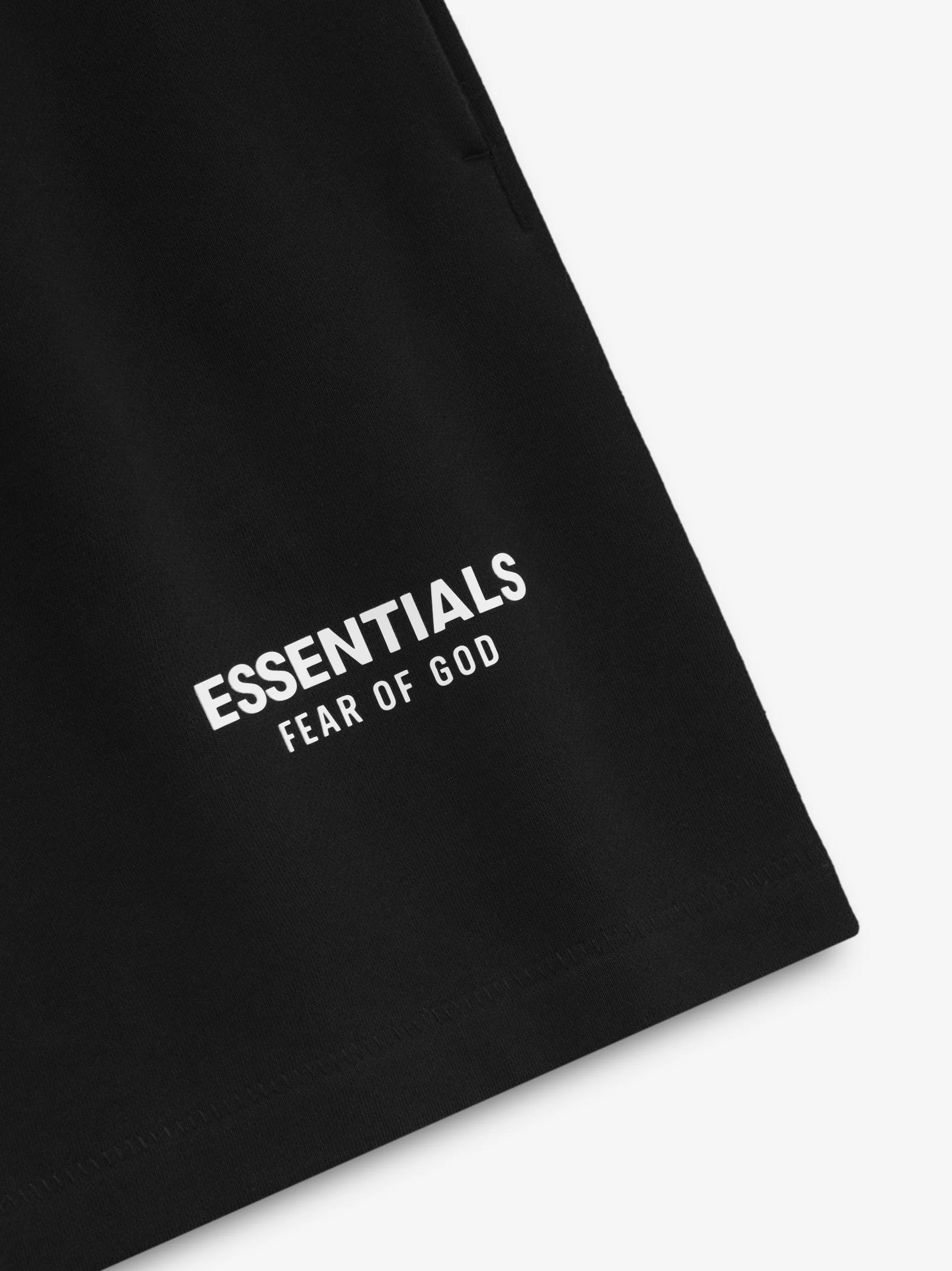 ESSENTIALS CLASSIC SWEATSHORT - Jet black