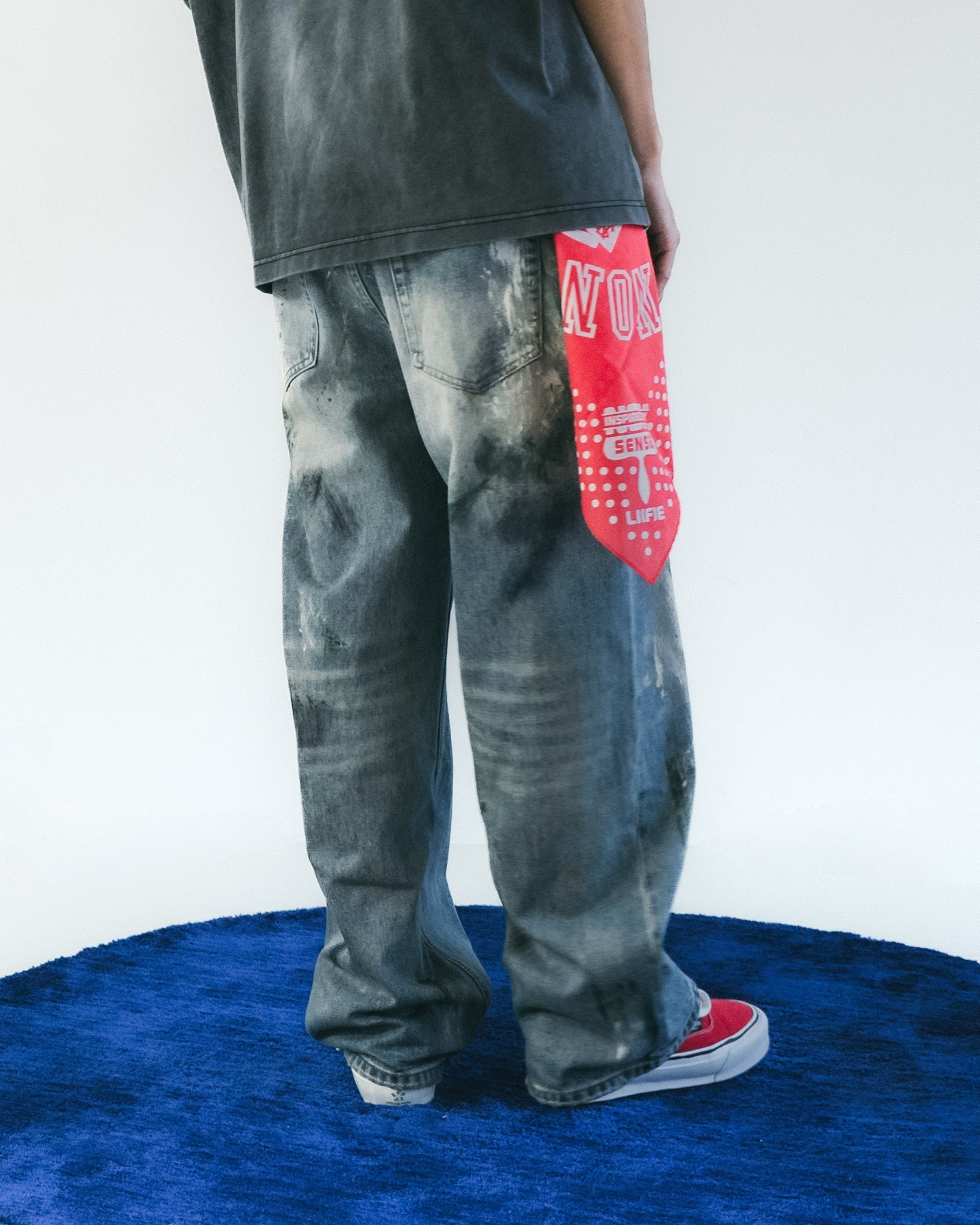 Sense - Washed Paint Splattered Jeans Blue