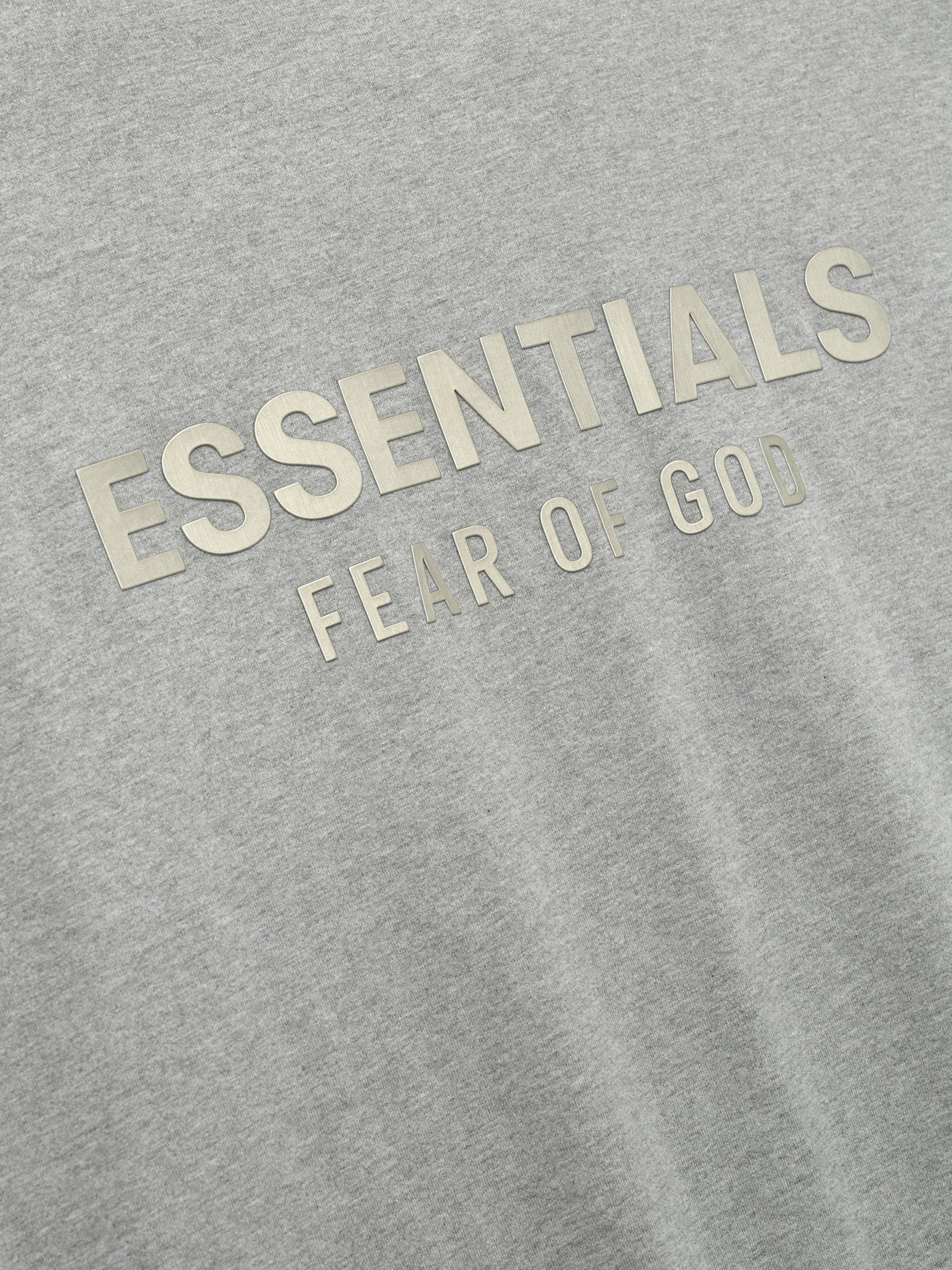 ESSENTIALS CLASSIC FIT TEE - CONCRETE HEATHER