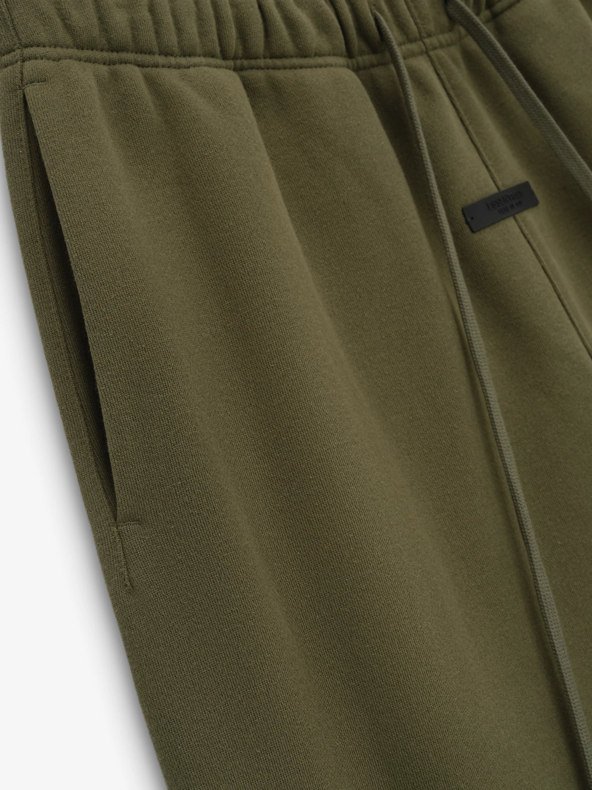 ESSENTIALS SWEATPANT - MILITARY