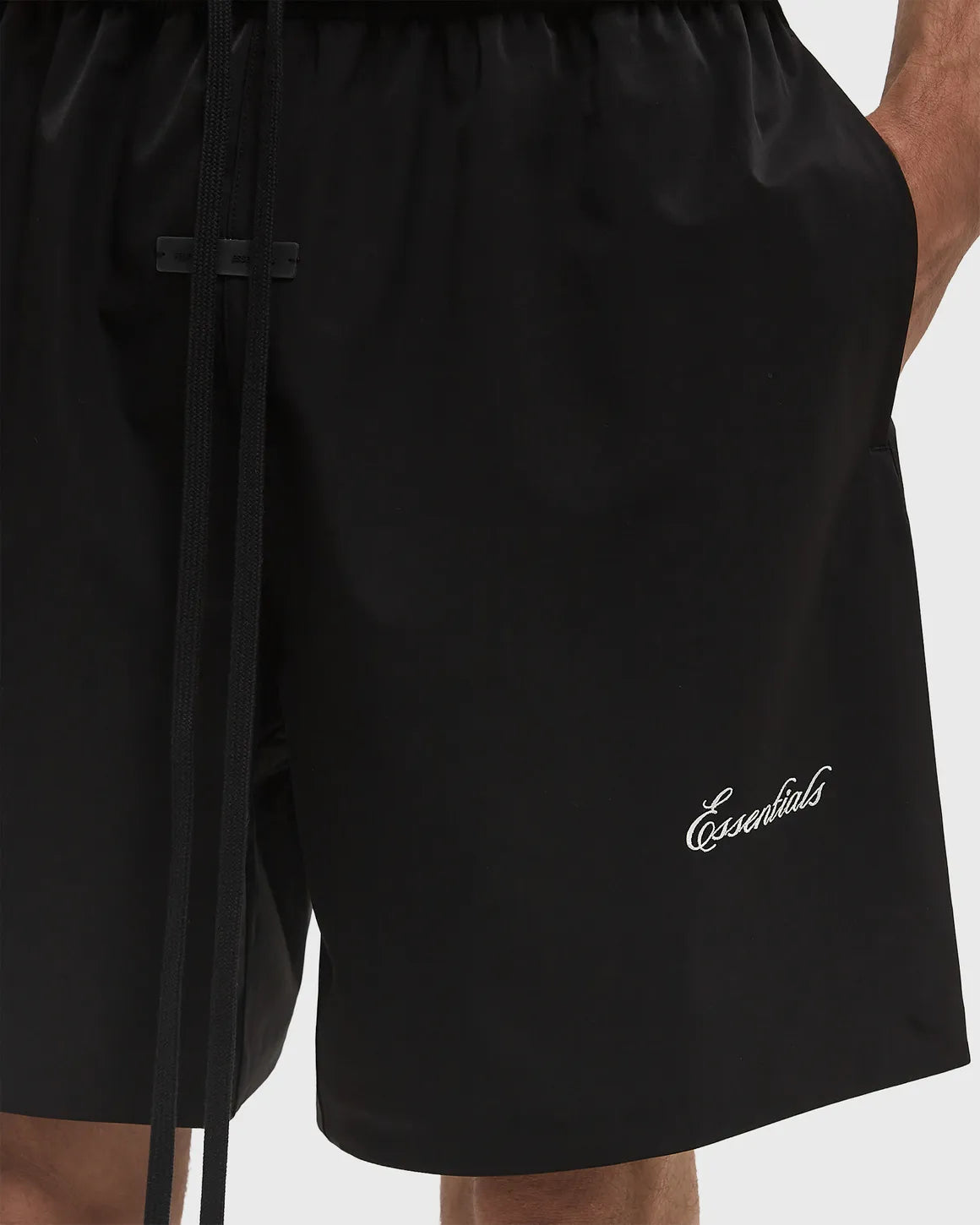 ESSENTIALS- SPORTY NYLON SHORT - JET BLACK